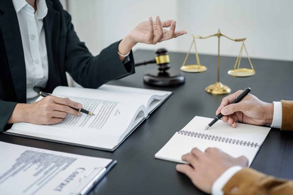 Quelles étapes clés doivent être franchies pour remporter un marché public ?